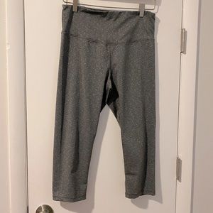 🎉GUC Gray Cropped Champion Leggings